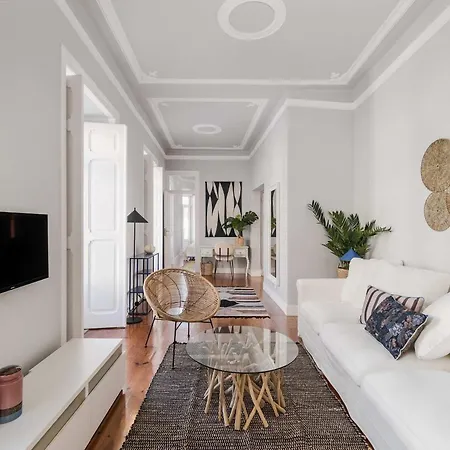 Elegant & Charming 2br Near Lxfactory Apartment *