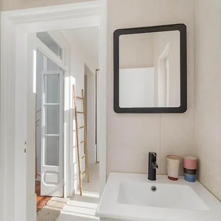 Elegant & Charming 2br Near Lxfactory דירה *