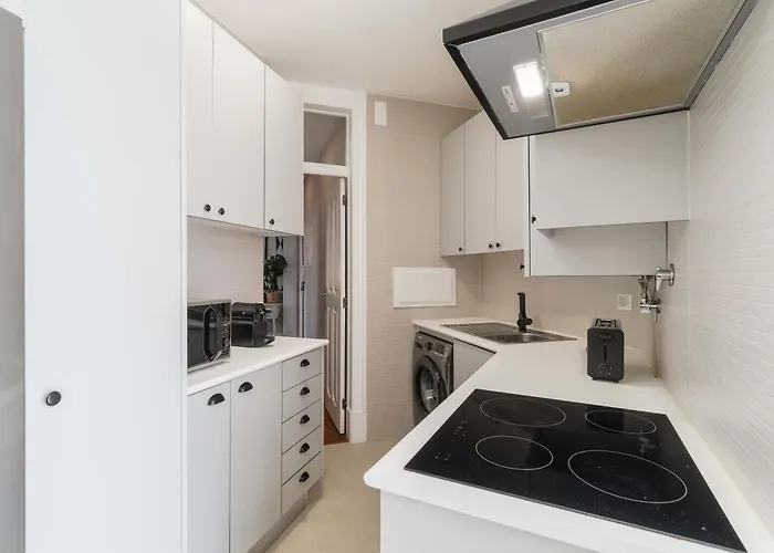 Elegant & Charming 2br Near Lxfactory Lisboa