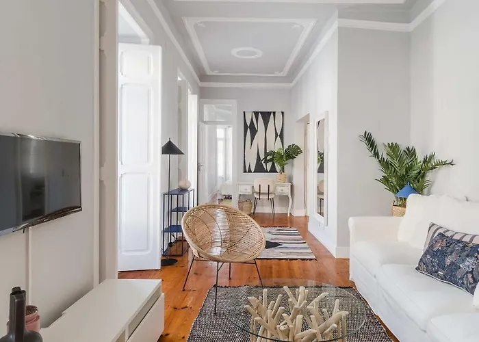 Elegant & Charming 2br Near Lxfactory Lisboa