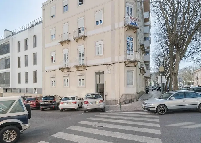 Elegant & Charming 2br Near Lxfactory Lejlighed *