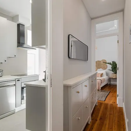 Elegant & Charming 2br Near Lxfactory Lisbona